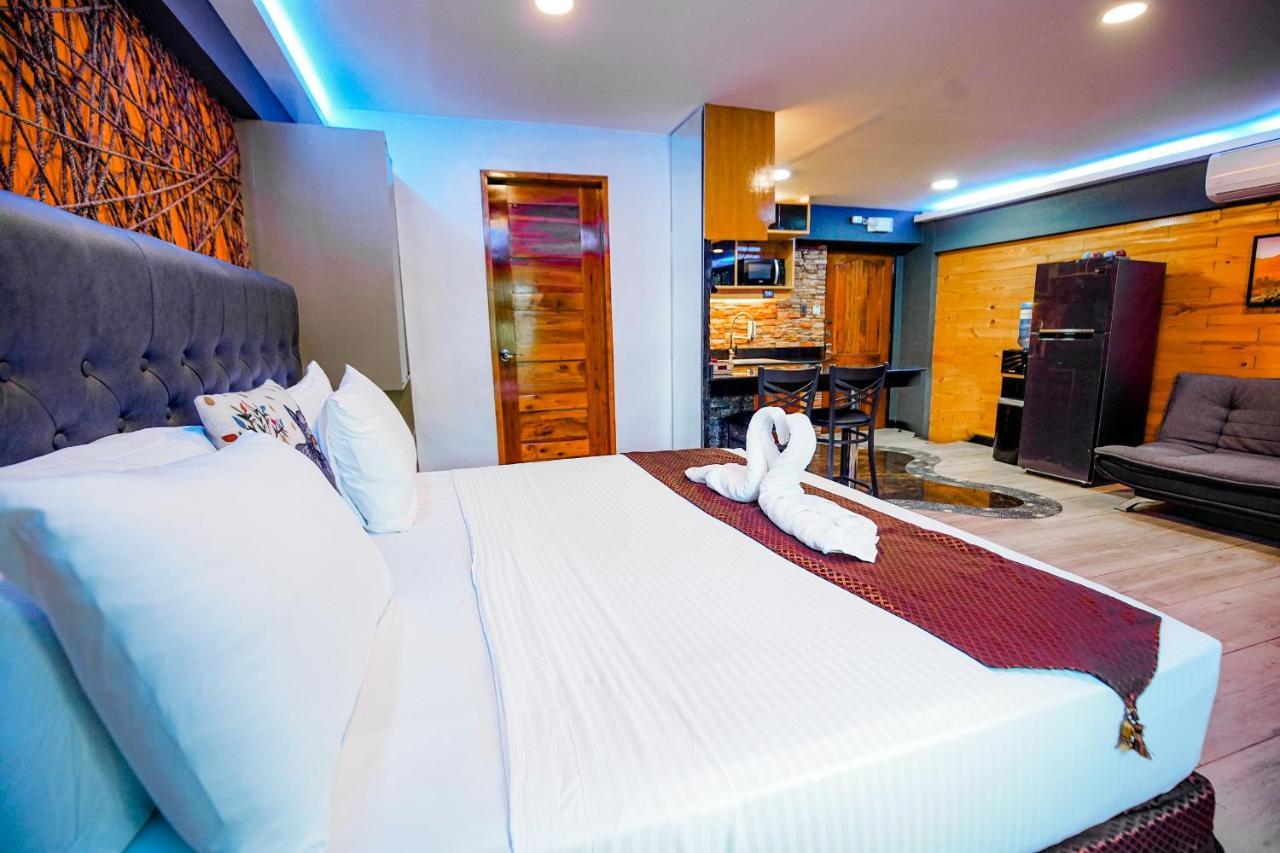 Clockworkorange Luxury Suites 4-Minutes Away To Airport Lapu-Lapu City Exterior photo